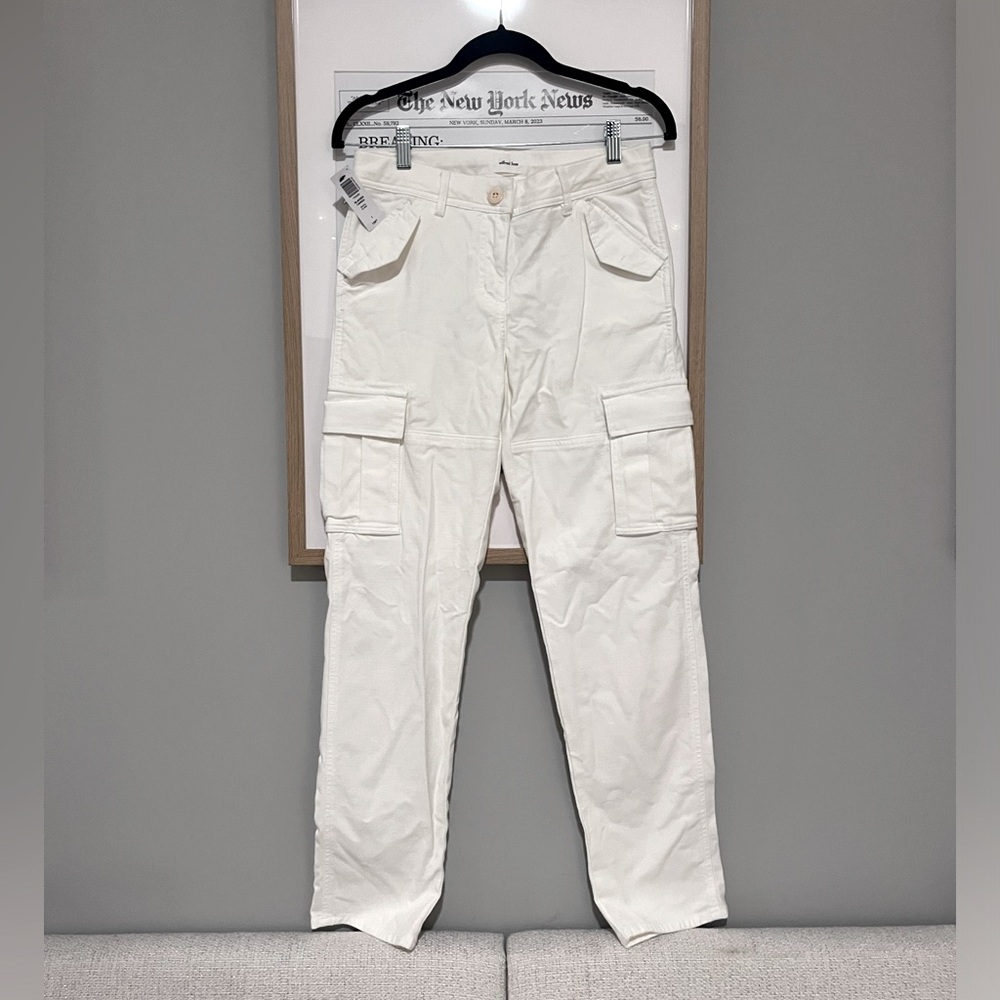 NWT Aritzia White Cargo Pants - “Wilfred Glacier Cargo Pants” - Size 4